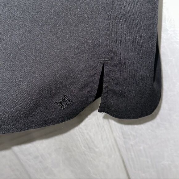 MEDCOUTURE L Touch Black Short Sleeve One Pocket V-Neck Scrub Top - Picture 8 of 15